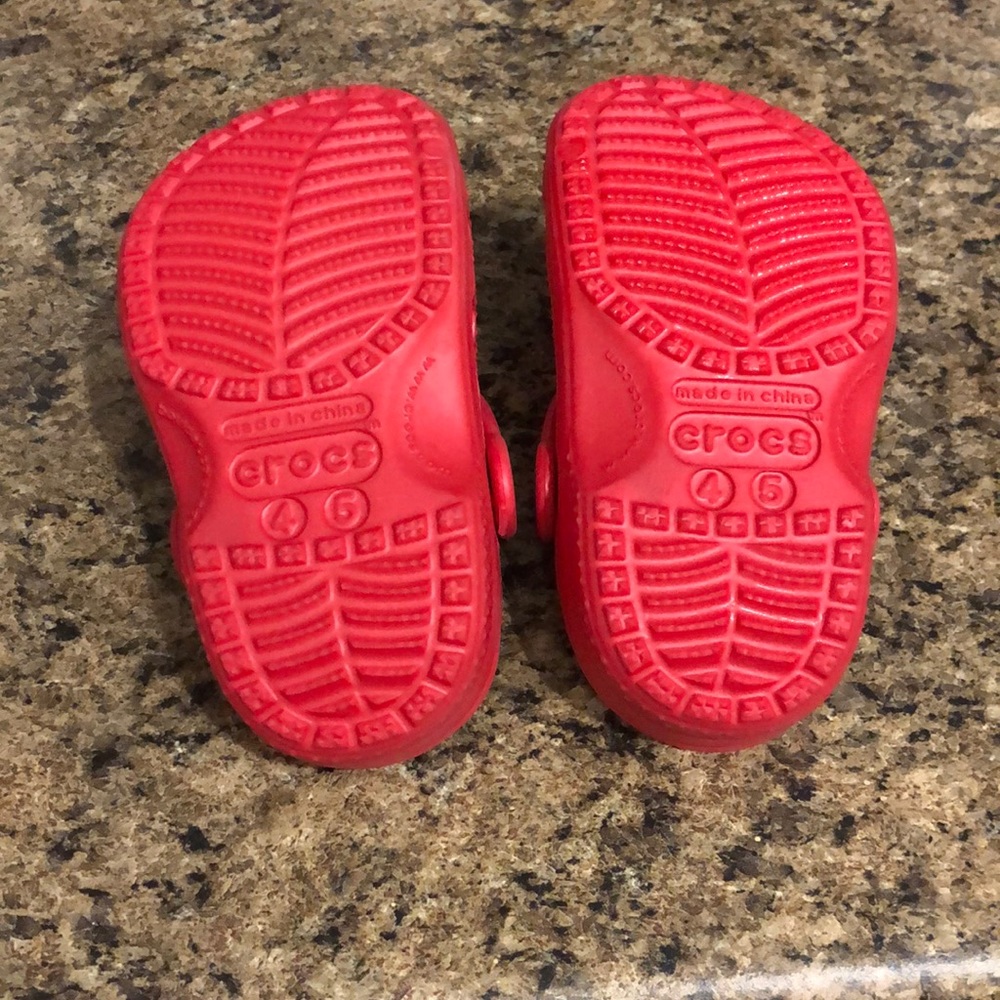Kids’ Red Crocs - Picture 2 of 3